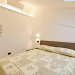 2 Bedroom Amazing In * Moneglia