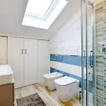 2 Bedroom Amazing In Moneglia